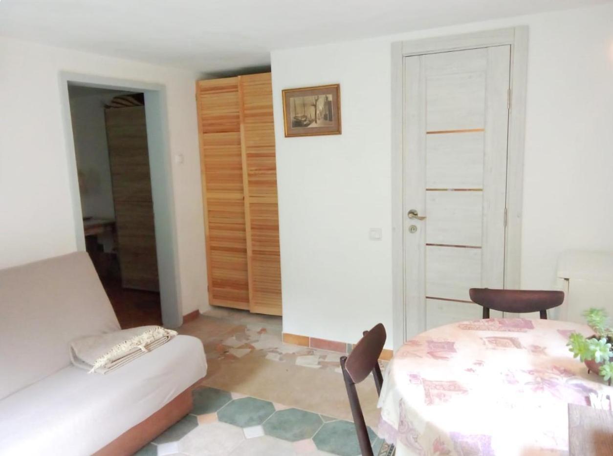 Art House Tufi Apartman Bistrica ob Sotli Kültér fotó